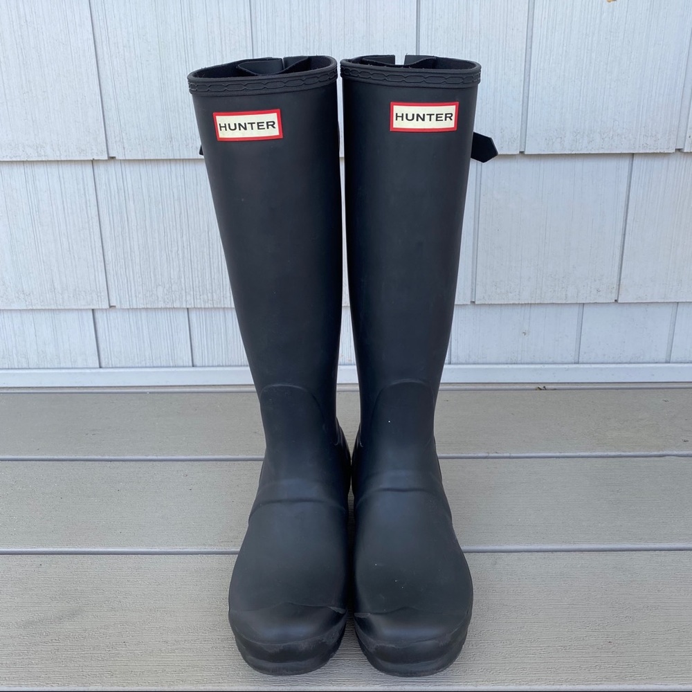 Black Hunter rainboots!